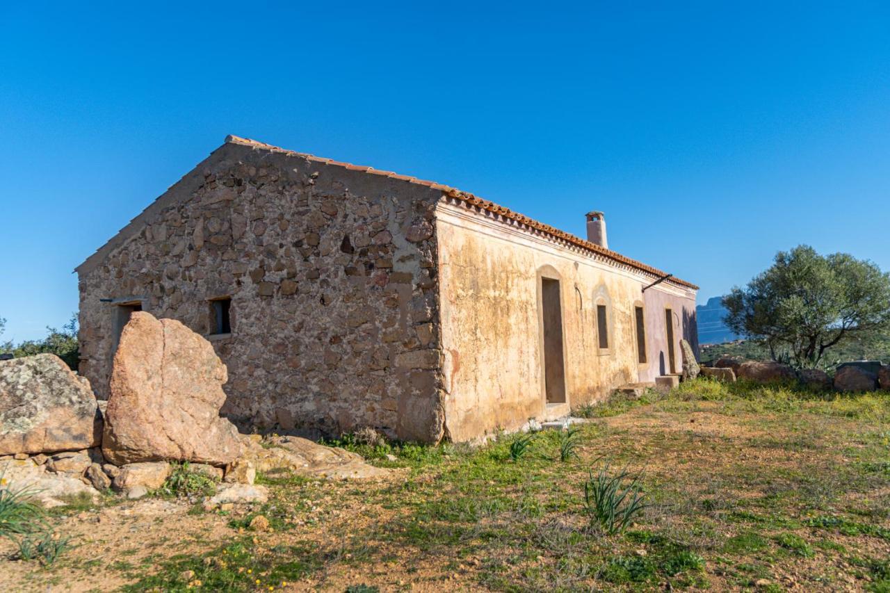 Le Case di Mara - Appartamenti Tipici Stazzo Giovannareddu Porto San Paolo  Esterno foto